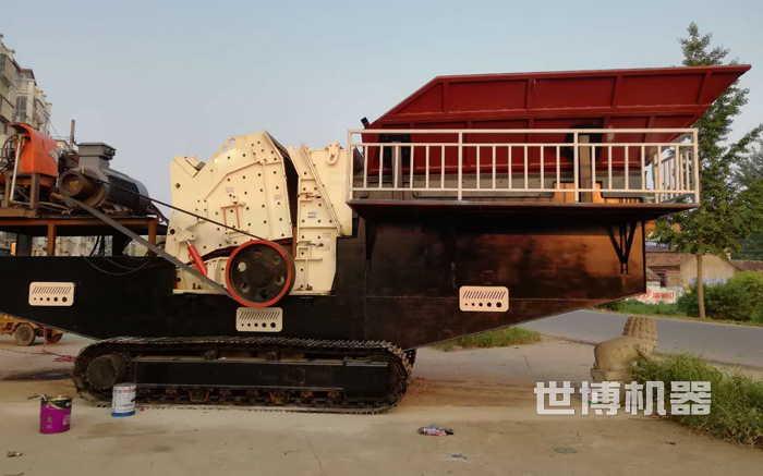 履帶式移動碎石機(jī)