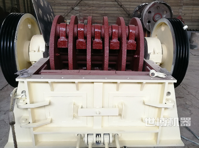 重型錘式粉碎機(jī)組裝之前