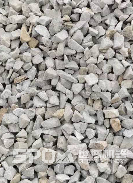圓錐破碎機(jī)破碎石灰石生產(chǎn)石子